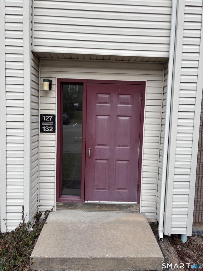 Building Photo - 127 Burgundy Hill Ln Unit 127