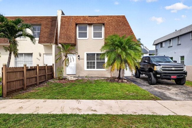 Photo - 5424 SW 44th Terrace