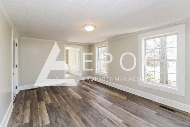 Photo - 223 W Main St