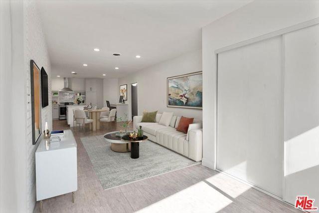 Photo - 262 MacDonald St