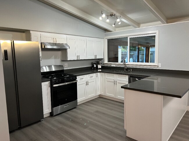 Photo - 742 Lakebird Dr