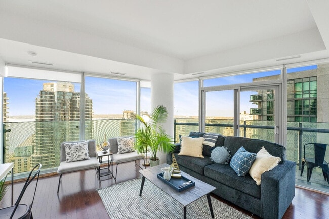 Building Photo - 14 C York St Unit SI ID1388810P