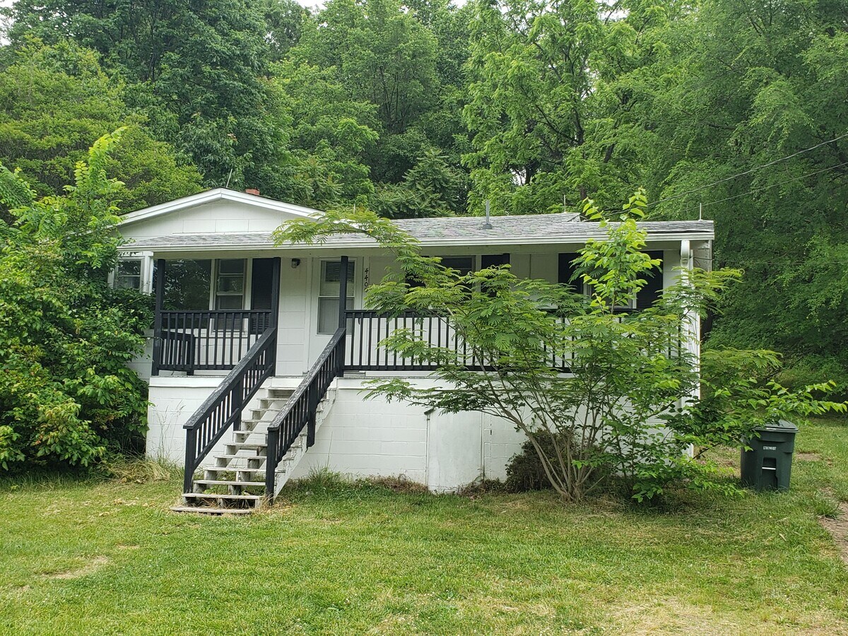 Photo - 4400 Voss Ave