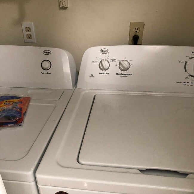 Photo - CUTE TWO BEDROOM ONE BATH DUPLEX ON SHUTTLE ROUTE