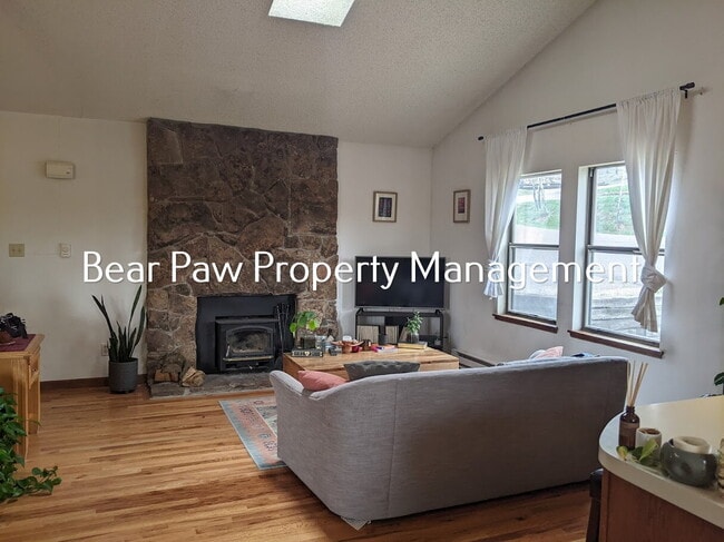 Photo - Great Location and Great Neighbors!!