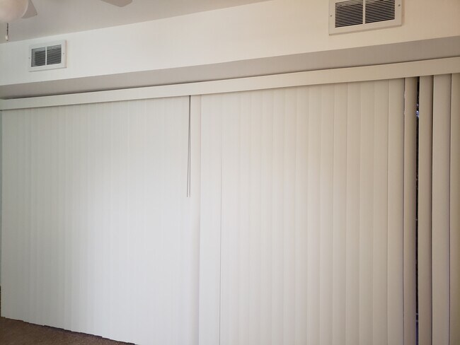 Photo - 2904 Kings Chapel Rd Unidad 16