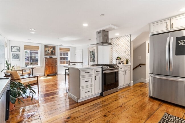 Photo - 8 Osborne St Unit 1