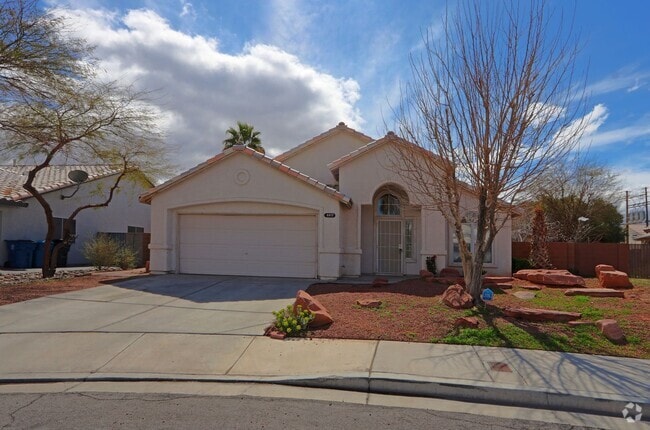Building Photo - WONDERFUL HOME LOCATED IN DESIRABLE NORTH ...