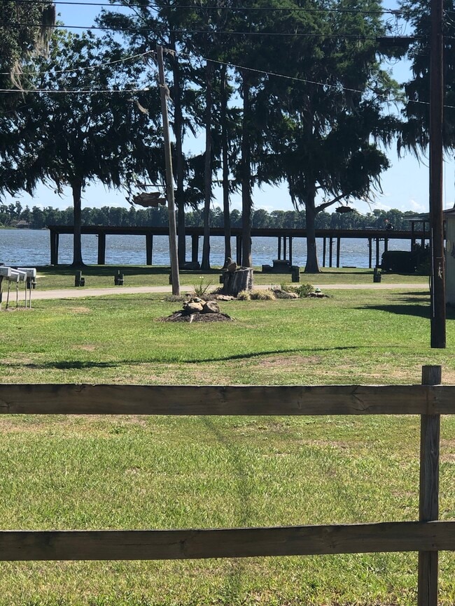 Vista al lago - 2854 Tindel Camp Rd Unidad 5