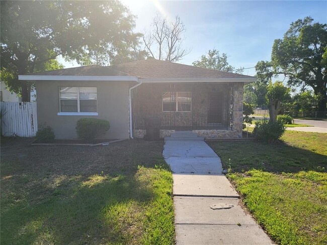 Photo - 606 NW 1st Ave House