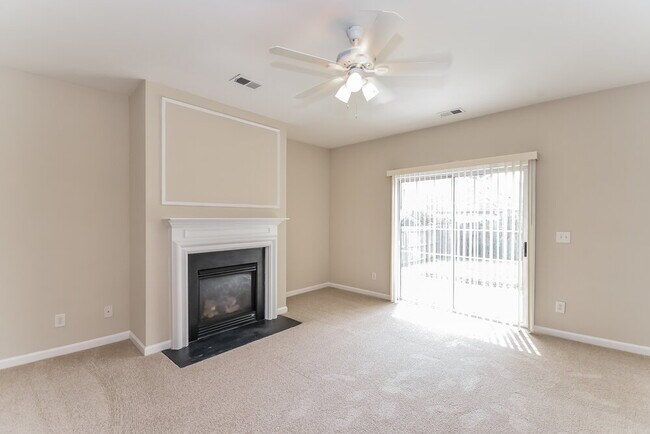 Photo - 254 Highland Falls Dr