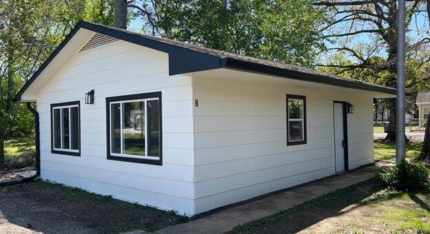 Photo - 1022 Givens Rd