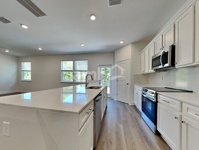 Photo - 102 Bellows Bnd