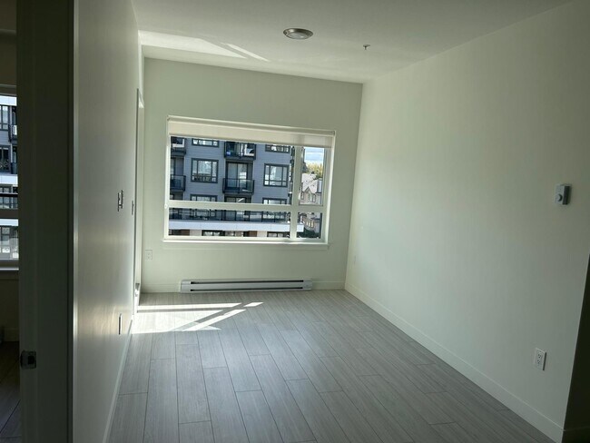 10777-10138 138 St Unit 525
