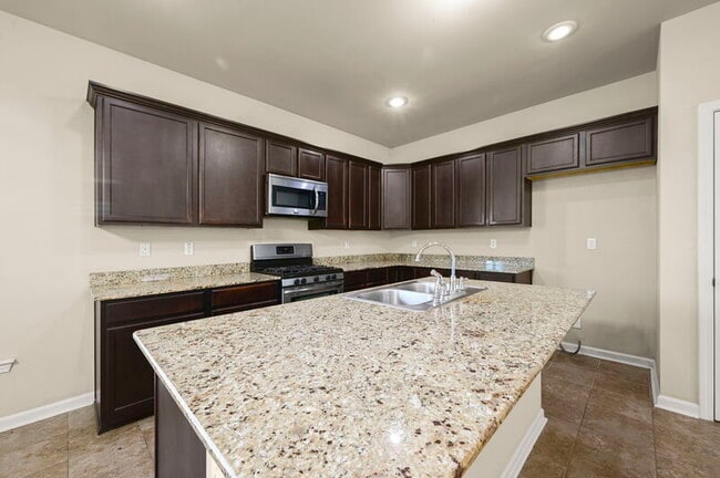 Photo - 37184 Sills Dr