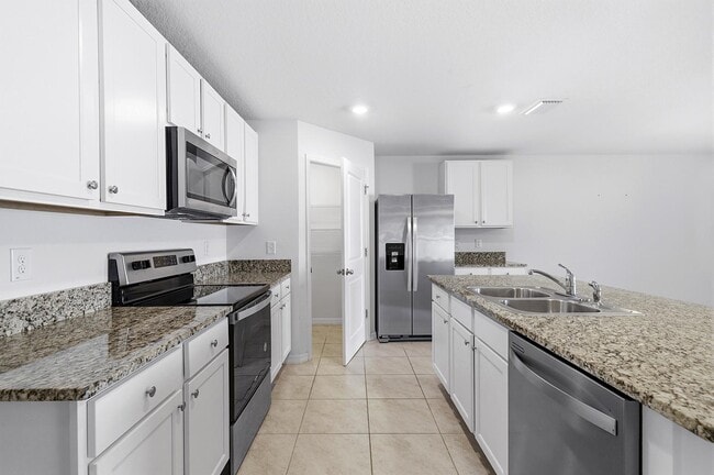Photo - 13196 Golden Lime Ave
