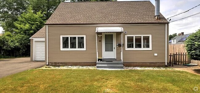 Building Photo - 65 Washington Rd Rental