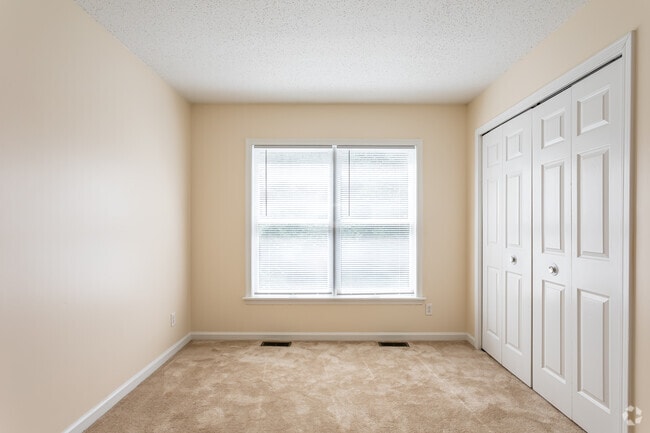 2BR, 1BA Bedroom
