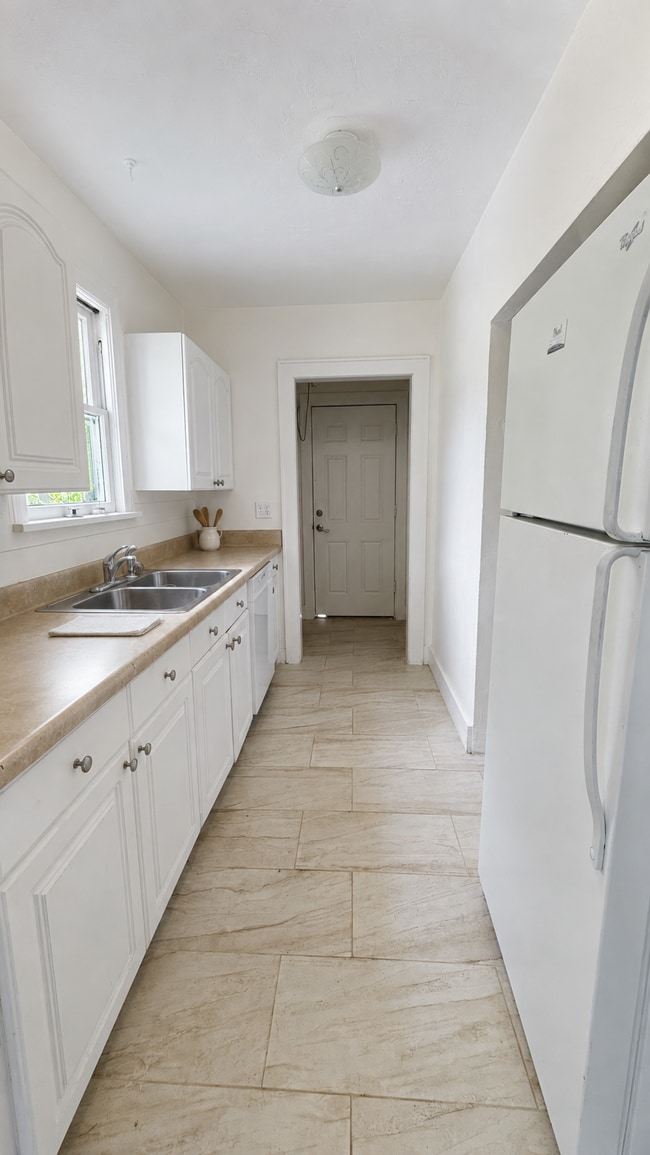 Photo - 2116 N Villa Ave