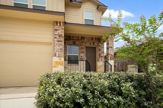 Photo - "Charming 3-Bed Sanctuary on Bleak Hills Blvd - Spacious & Inviting in San Antonio!"