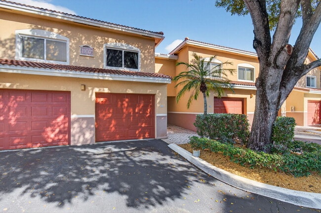 Photo - 1100 Scotia Dr