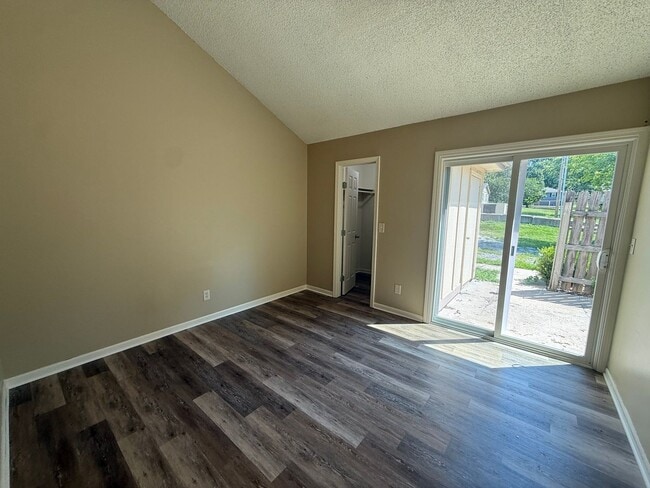 Photo - 602 N Jackson St
