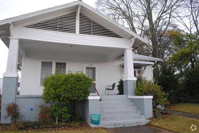 Building Photo - 908 1st Ave Unit 02 Rental