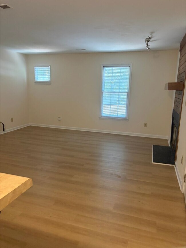 2401-07 Sawmill Road