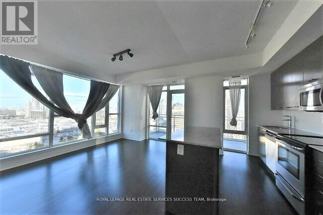 Photo - 365 Prince of Wales Dr Unit 1802