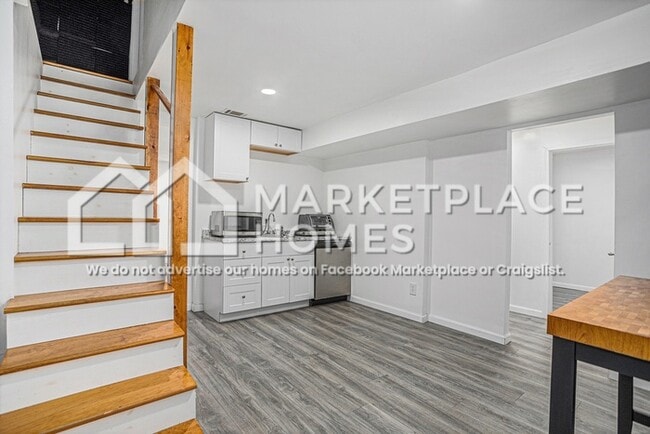 Photo - 23 Bisbee Ave SE