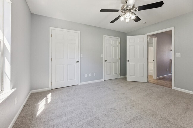 Photo - Home Place Apartments