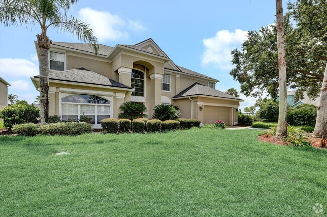 Building Photo - Welcome to your Florida lifestyle! 5 bedro... Rental