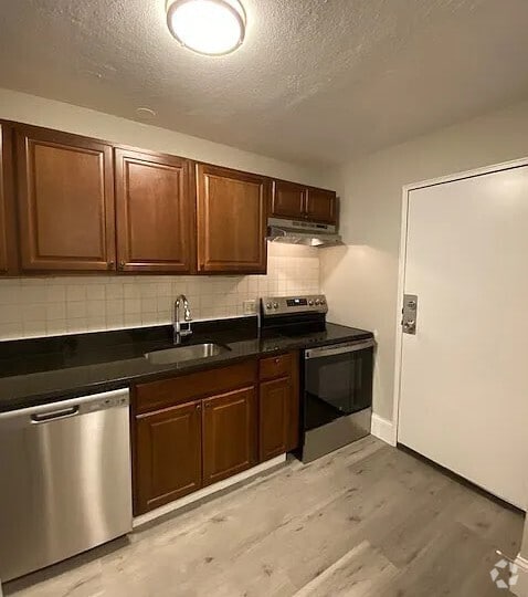 Building Photo - 76 Harvard St Rental