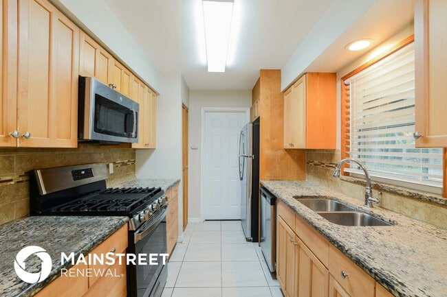 Photo - 650 Rosedale Ave