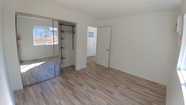 Photo - 10832 Odell Ave