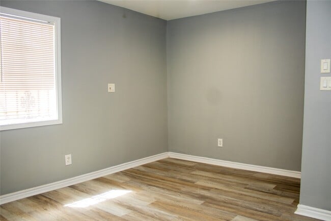 Photo - 5302 Anzio Rd