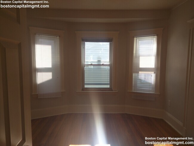 Photo - 55 Moreland St