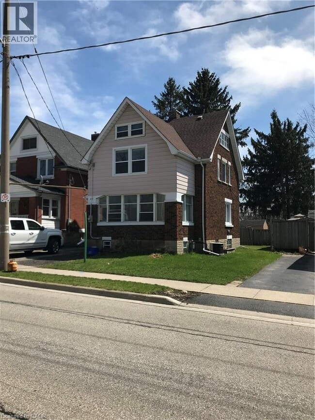 Photo - 147 Shanley St