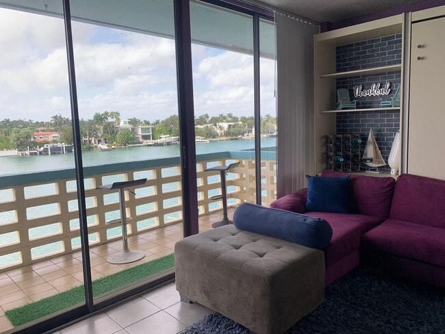 Photo - 6484 Indian Creek Dr Unit #314