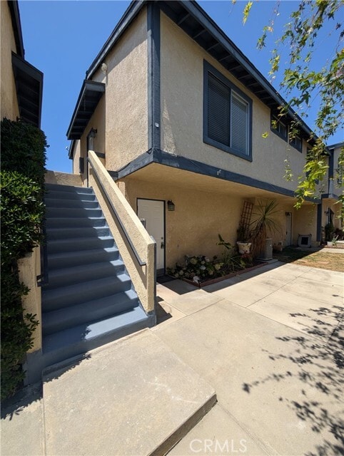 Building Photo - 529 E Colorado Blvd Unit C Rental