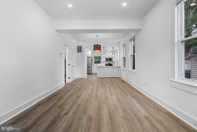 Photo - 3802 Parkwood St