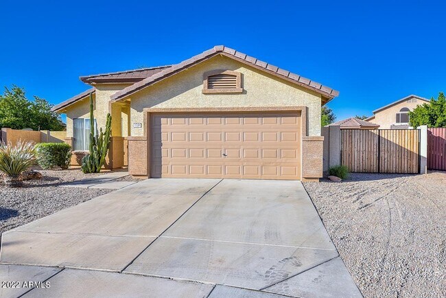 Photo - 7720 W Foothill Dr House