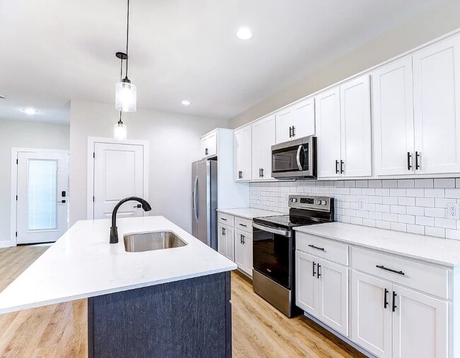 Building Photo - Olde Farm Estates