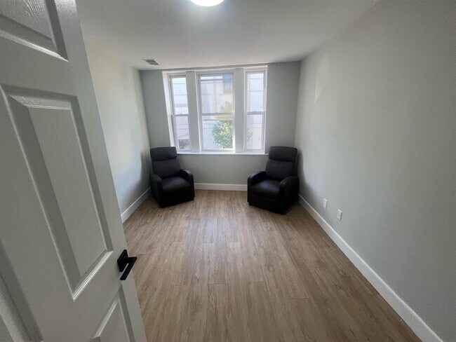 Photo - 434 W SIDE Ave Unidad 1