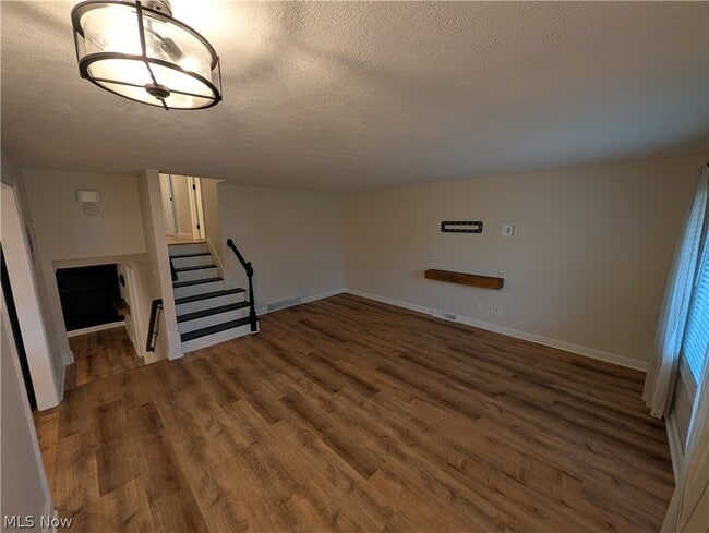 Photo - 8645 Courtland Dr