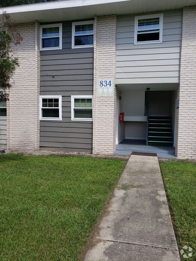 Building Photo - Nice and Spacious Condo 2Bed/1Bath
