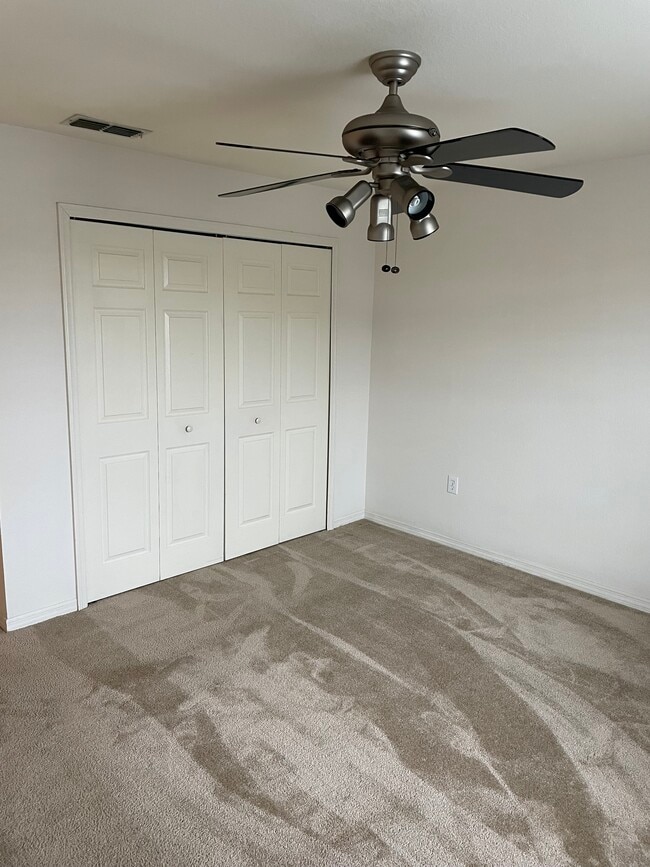 5455 Vineland Rd Unit 3304