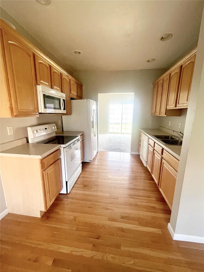 Photo - 764 Granite Dr