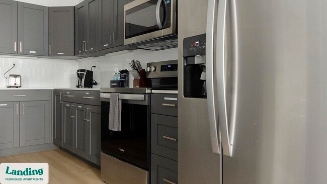 Photo - 650 N Main St Unidad 220