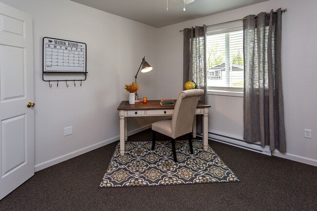 Photo - 3 Bedroom, Single-story Townhomes for rent in Des Moines IA Unidad 3813 E. 27th St